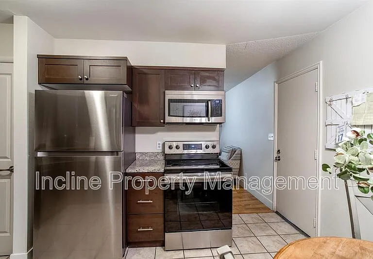 781 N Valley View Dr #16 — Photo 37