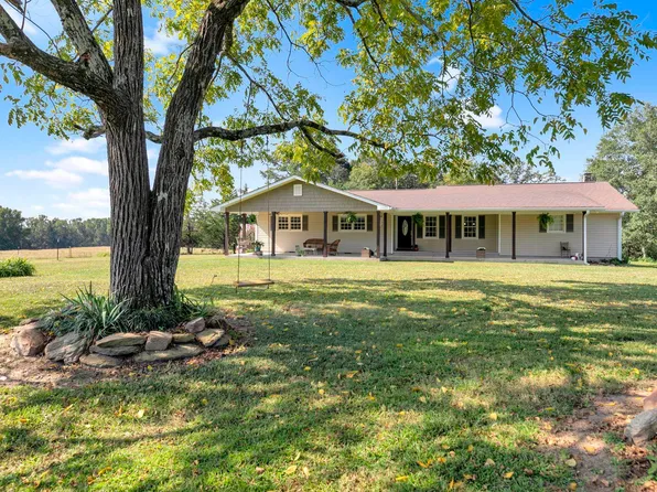 6915 Ridgeway Rd, Franklin, GA 30217