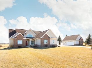 12119 Harvest Dr, Grass Lake, MI 49240