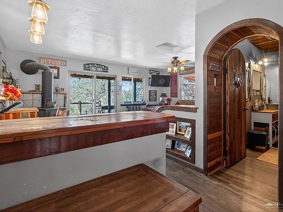 4th image of 12469 Franceschi Rd