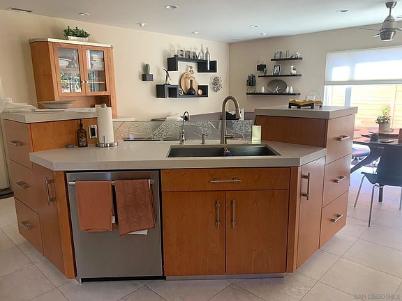 5th image of 822 Casa De Oro Pl