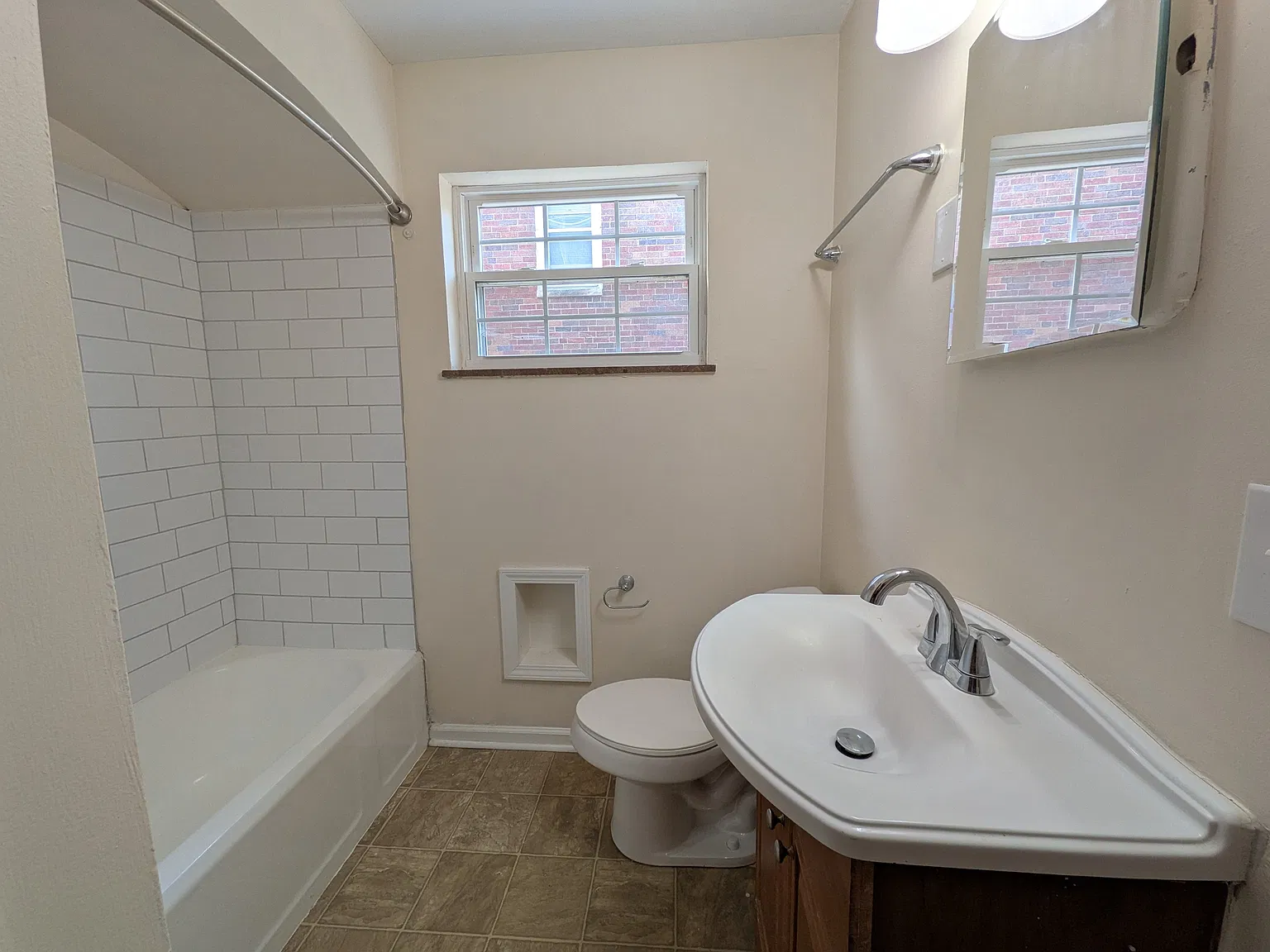 2380 Berwick Boulevard - B — Photo 4