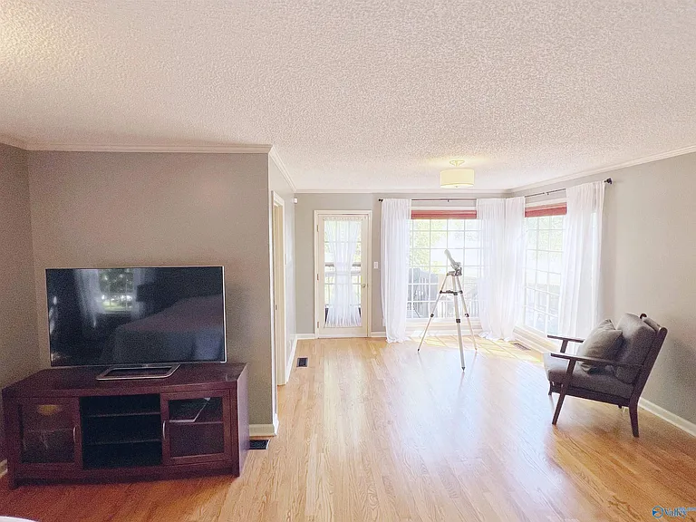 204 Roy Dr — Photo 30