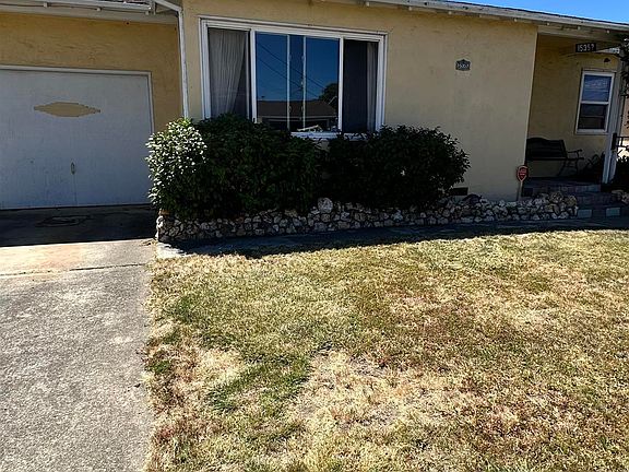3rd image of 15357 Edgemoor St