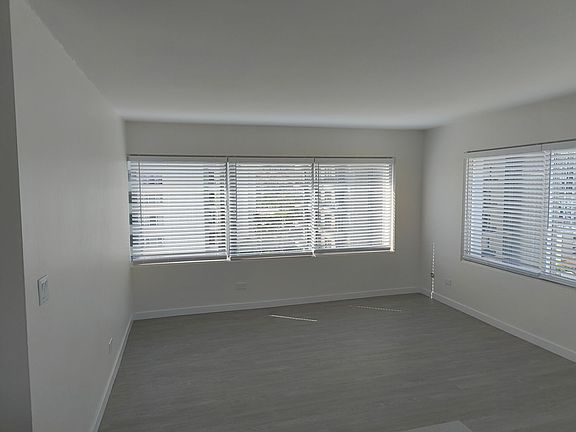 3rd image of 320 Ohua Ave APT 1301