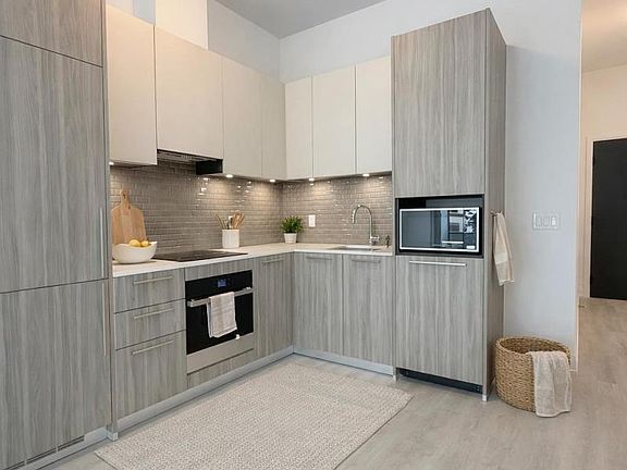 5th image of 65 Broadway Ave #501