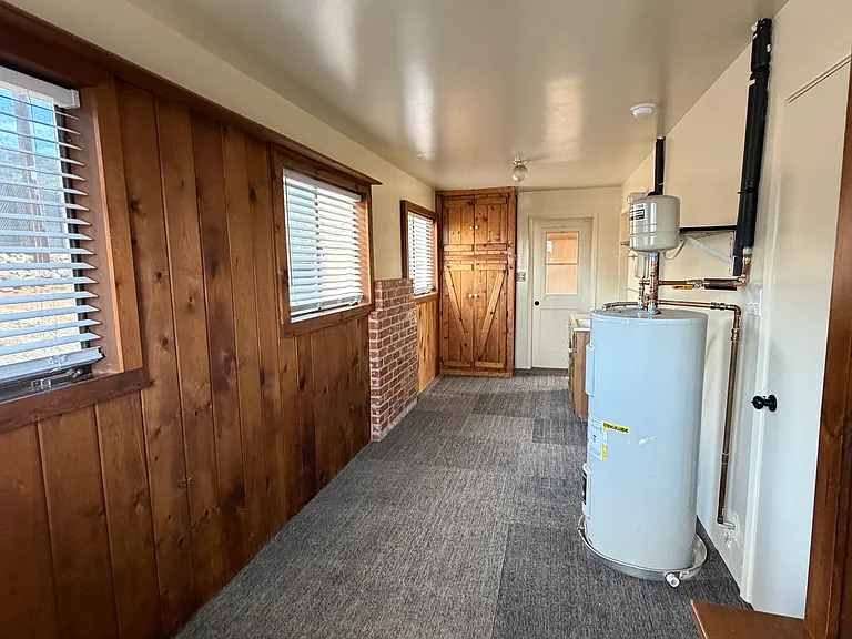 Eucalyptus Hills Dr — Photo 13