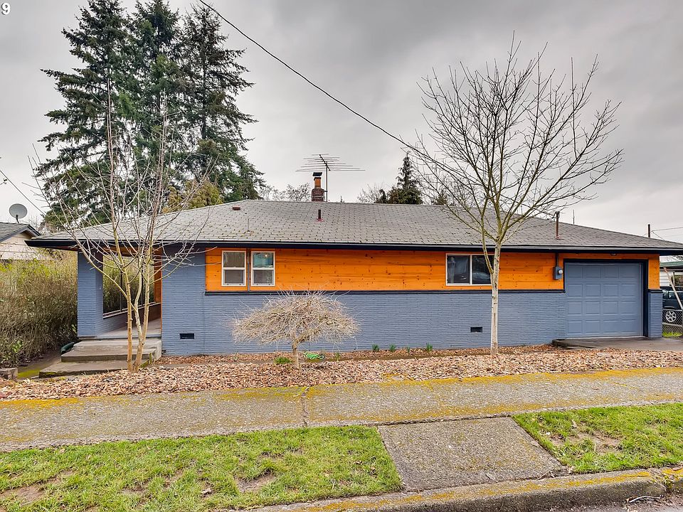 1st image of 3404 E McLoughlin Blvd