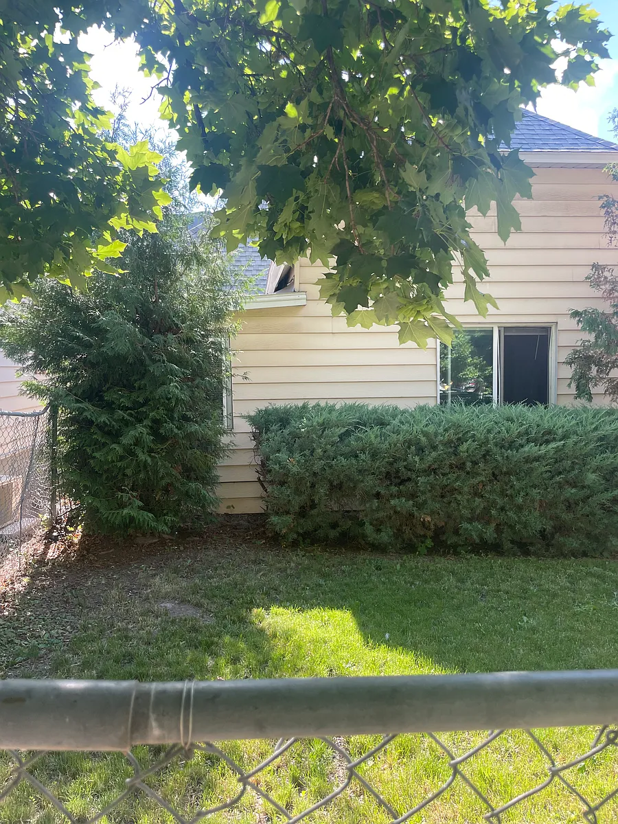 Building Photo - 1001 Cooper Ave #B