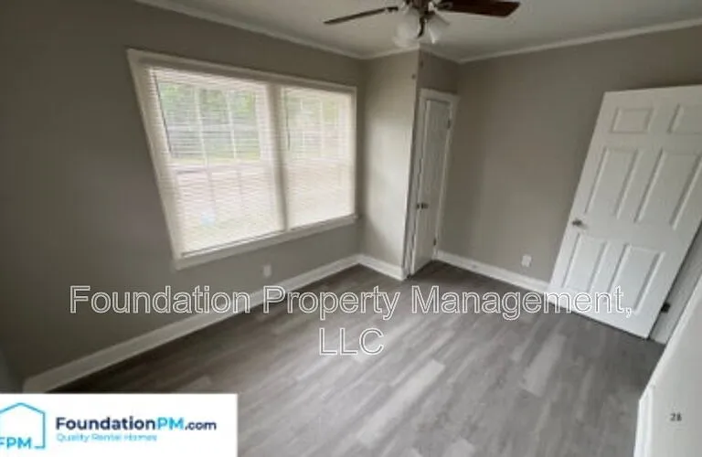 790 S Pkwy E — Photo 11