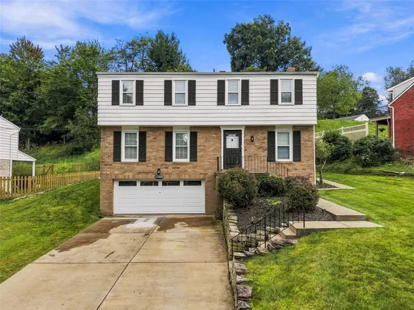 1260 Delfield Dr, Bethel Park, PA 15102