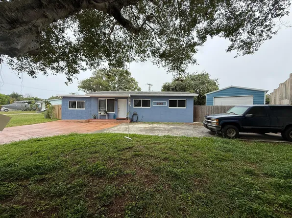 1446 W Drew Street, Lantana, FL 33462