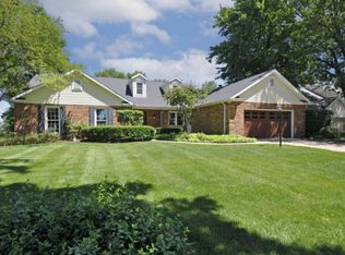 50960 Canyon Ridge Dr, Granger, IN 46530