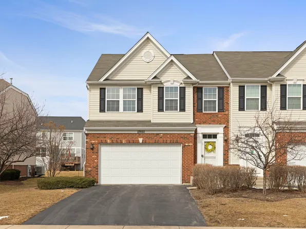 12920 Blue Spruce Dr, Plainfield, IL 60544