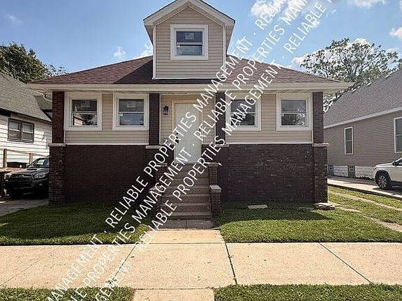 4th image of 4927 Oak Ave