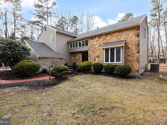 2nd image of 26 Glen Lake Dr