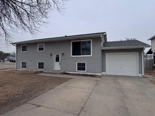 1510 N Adams St, Lexington, NE 68850