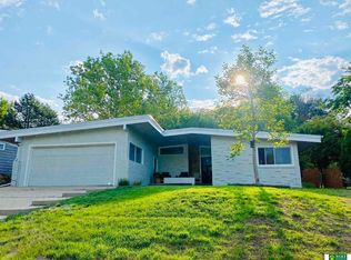 2930 Prairie Rd, Lincoln, NE 68506