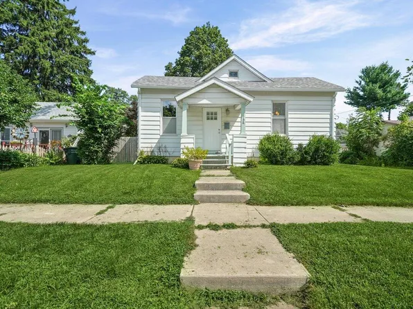 156 Erie St, Valparaiso, IN 46383