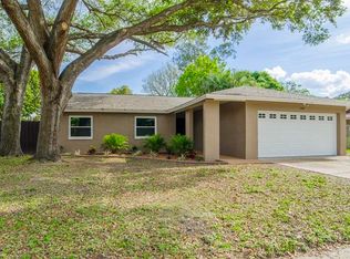 6883 Circlecreek Dr, Pinellas Park, FL 33781