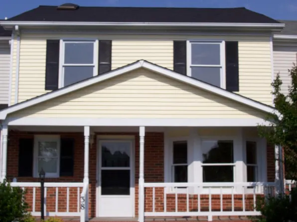 38 W Valasia Rd, Poquoson, VA 23662