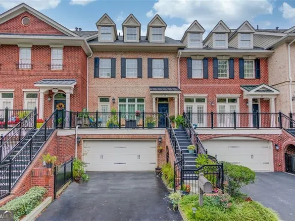 10 Buford Village Walk, Buford, GA 30518