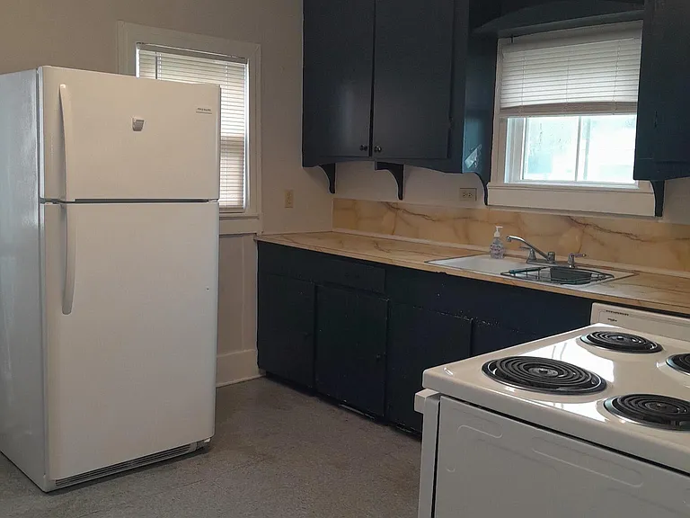 205 Jacques St — Photo 3