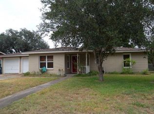 908 Tallow Dr, Refugio, TX 78377