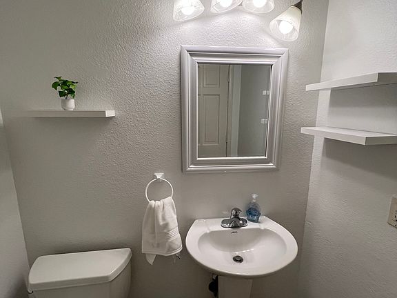 2nd image of 9025 Crystal Glass Dr