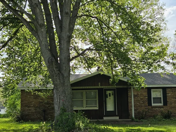 55189 Hollywood Blvd, South Bend, IN 46628