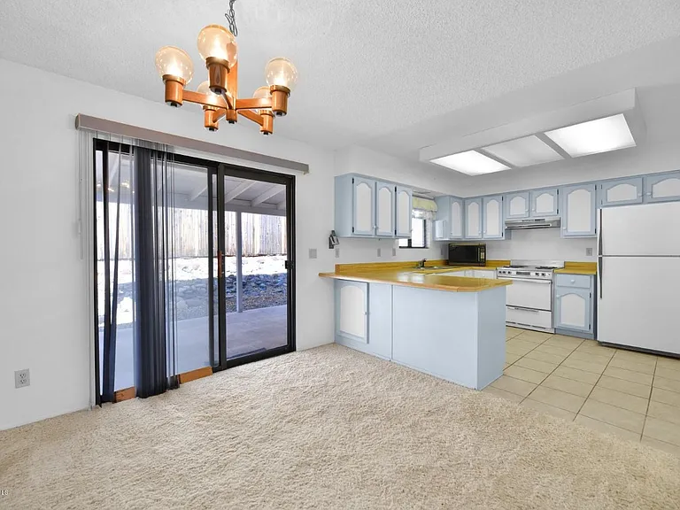 1602 Luna Ct — Photo 43