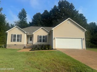 560 Ollie Ln, Henderson, TN 38340