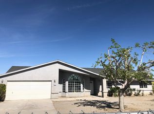 12221 Riggins Rd, Phelan, CA 92371