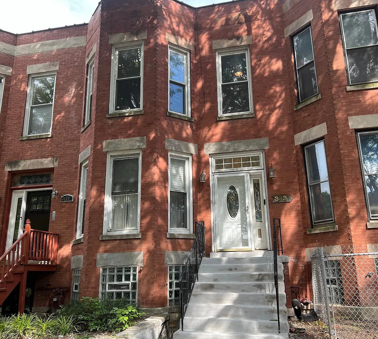 3431 S Prairie Ave — Photo 1