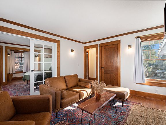 2nd image of 3021 Harney St #2