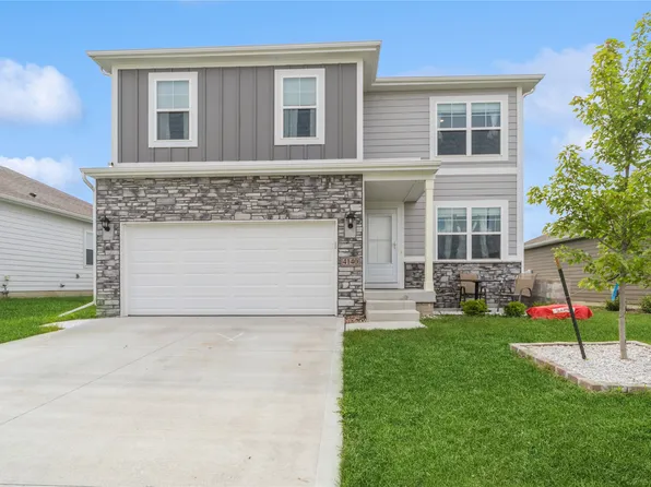 4140 Dakota Cir, Waukee, IA 50263