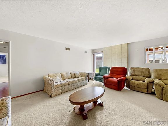 5th image of 2716 Nansen Ave