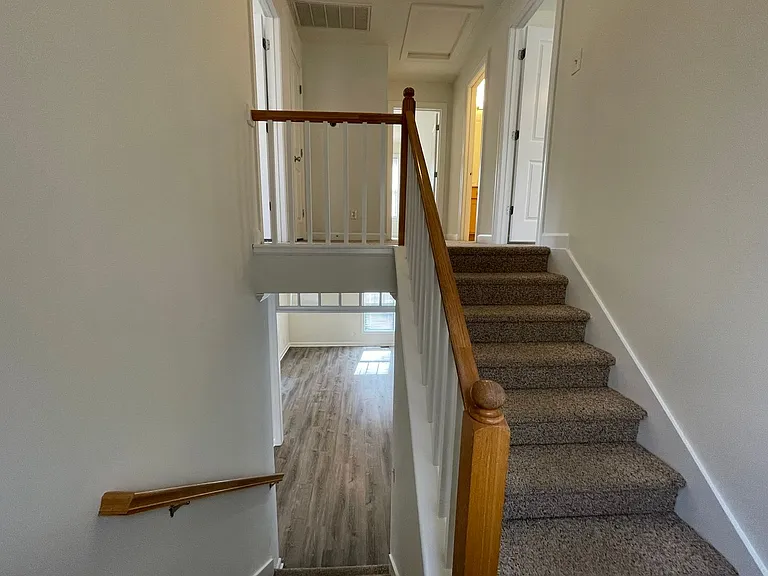 1029 E Balview Ave — Photo 17