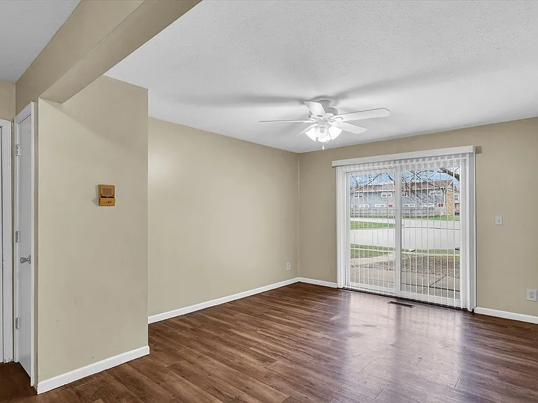 2208 Todd Dr — Photo 27