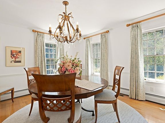 4th image of 60 Cosma Rd