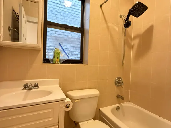 42 West 65th Street image 7 of 7