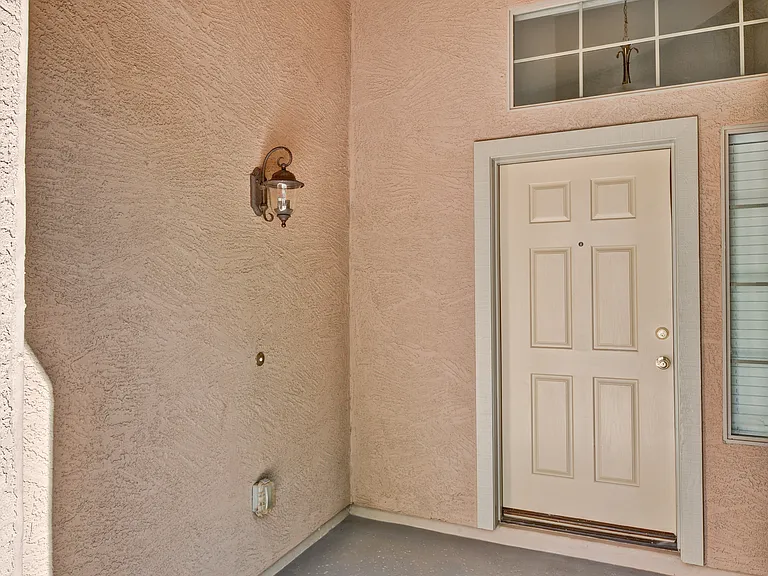 10115 W Parkway Dr — Photo 10
