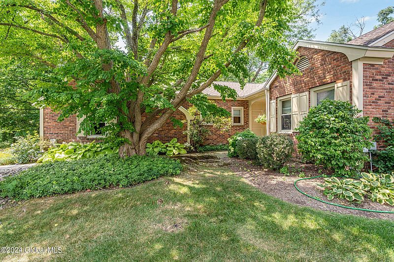 2nd image of 21 Birchwood Court