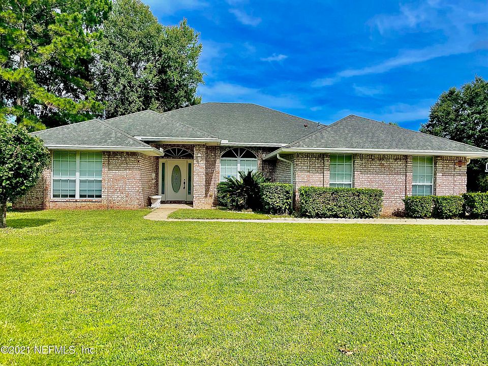 1st image of 15677 Moss Hollow Dr