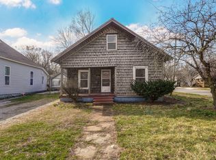 1056 W Mount Vernon St, Springfield, MO 65806