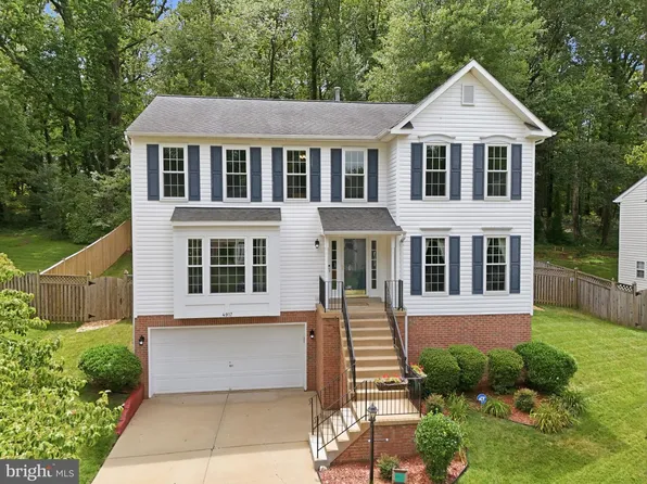 4917 Frishman Ct, Woodbridge, VA 22193