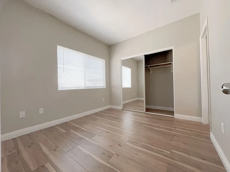 8725 W Flamingo Rd #208 — Photo 9