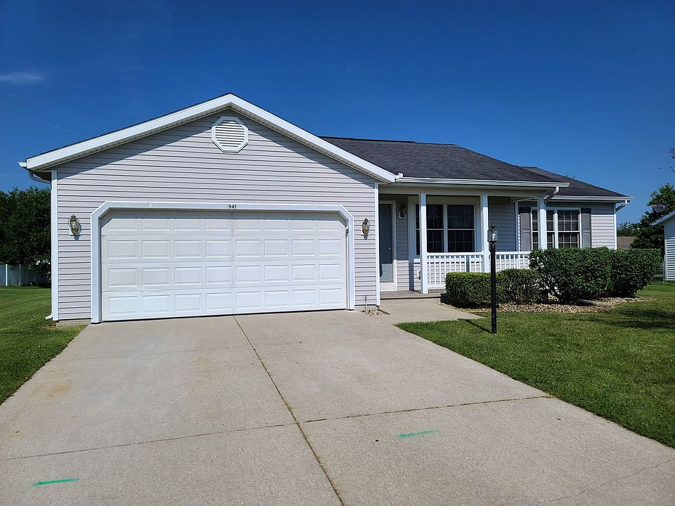1st image of 941 Eagle Dr