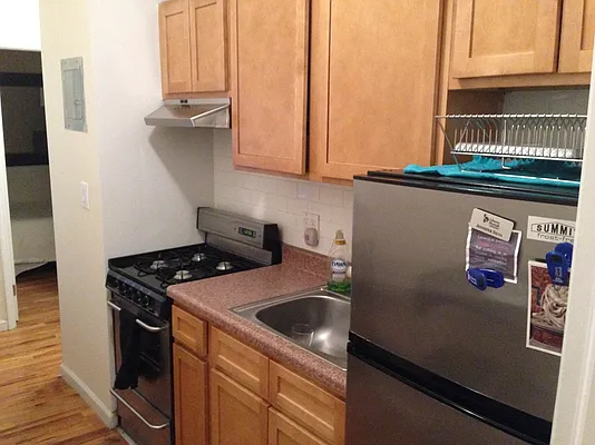 Rented by Avenues Real Estate | media 27