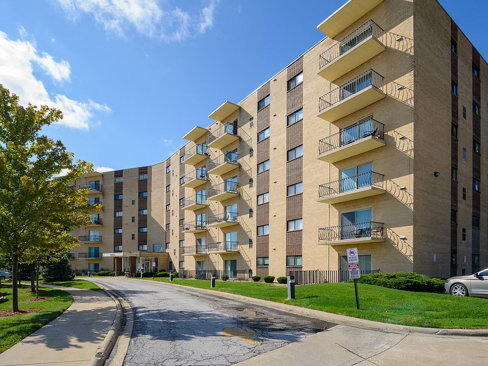1st image of 18400 Cherry Creek Dr APT 209